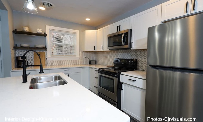 Rocky Mount Wohnung | Better Than A Hotel! Modern comfortable stay with everything Included!