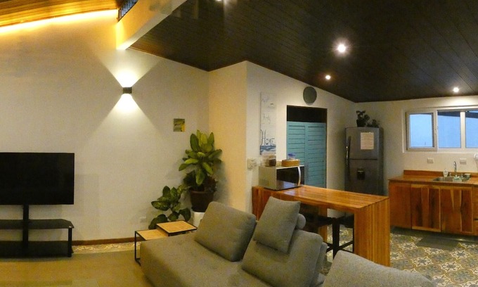 Turrialba Wohnung | Lilu Café Apartment - Hot Breakfast Included