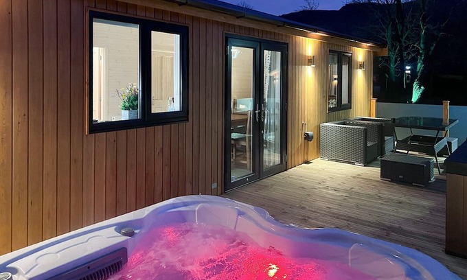 Saddleworth Kabine | 2 bedroom accommodation in Greenfield