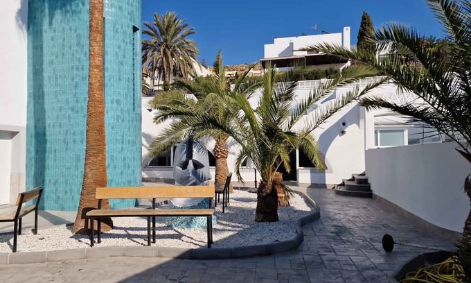 Almerimar Haus | Holiday Home 'Apartamento Gaviota 10' with Shared Terrace, Wi-Fi and Air Conditioning