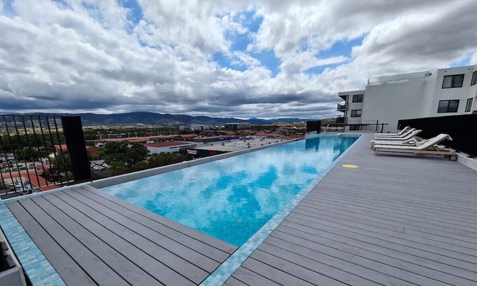 Greenway Wohnung | Tugg5 · Black Diamond Apt in Greenway!