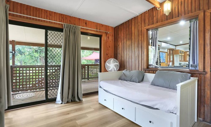 Londonderry Sonstige | Farm stay for14 people with Swimming pool, Sauna, pool table.