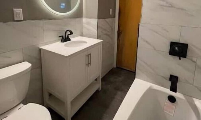 Warrensville Heights Haus | Beautiful Home