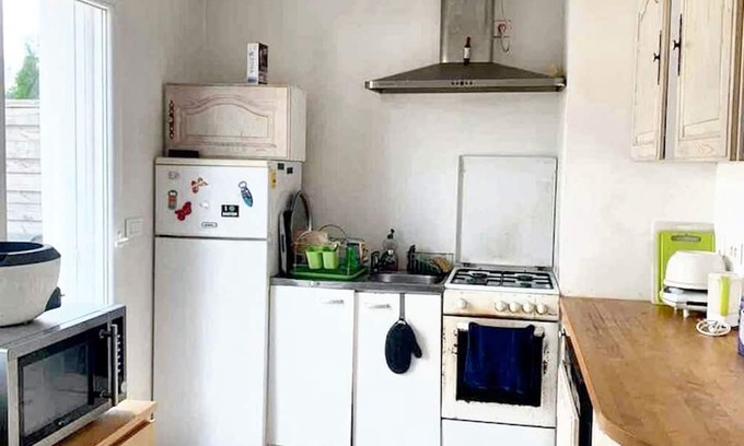 Montfermeil Haus | Homerez - House for 2 ppl. with swimming-pool, garden and terrace at Montfermeil