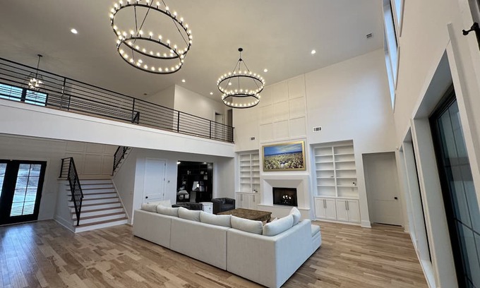 Appling Haus | Augusta Masters Rental - 10 BRs w/Pool + Theater. Priv. 5ac lot. Close to Course