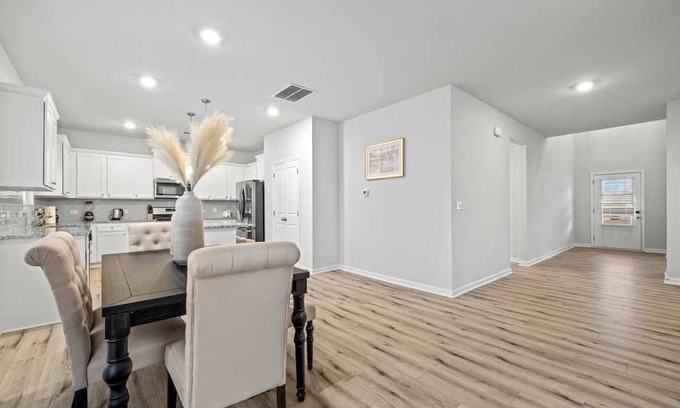 Grayson Haus | Whispering Pines Residence on Clark Lake Ln #41952