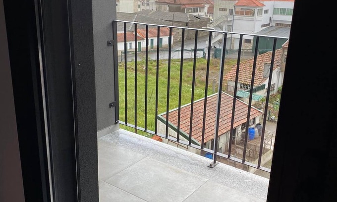 Tondela Wohnung | Flat spacious and tidy - Close stadium Wifi ac