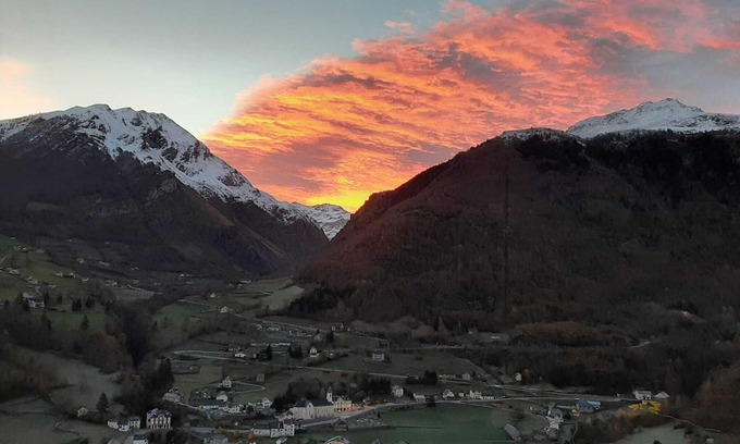 Gavarnie-Gedre Skihütte | Le Chalet D'hélène - Terrasse Avec vue sur les Montagnes
