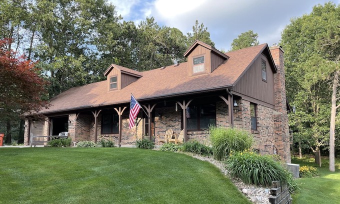 Grand Rapids Haus | A Quiet Slice of Country in the City