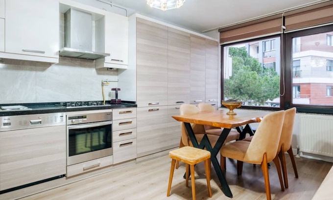 Pendik Wohnung | Bright Flat, 9 Min to IstMarina