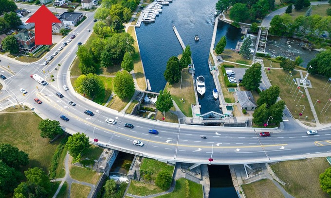 Smiths Falls Haus | Just 175 steps from the world famous Rideau Canal