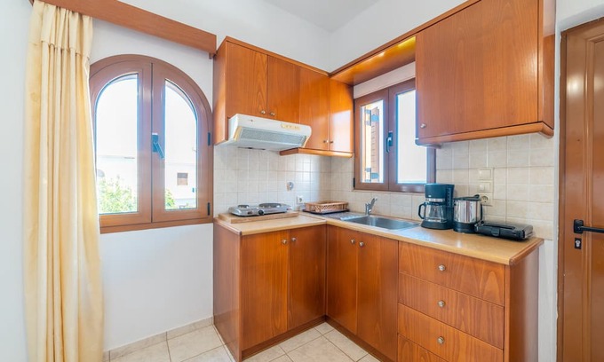 Milatos Beach Wohnung | Seaside near the sea