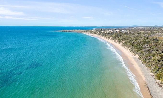 Lulworth Wohnung | Shore to Adore: Near Beach, Ocean Views & WiFi