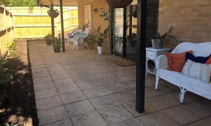 Yarra Glen Wohnung | Private wing in the heart of Yarra Glen