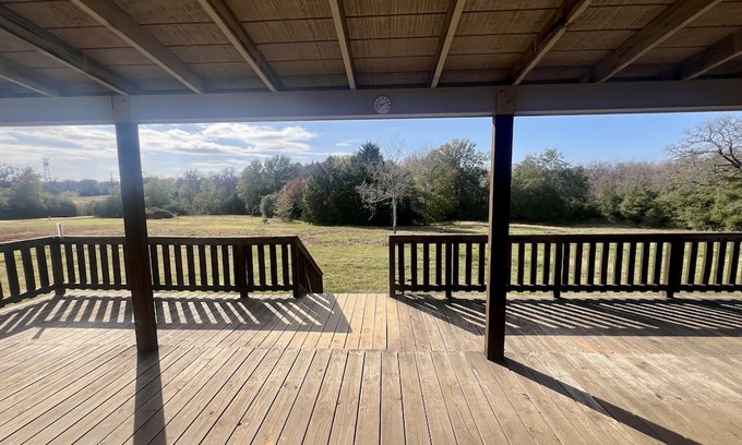 Lee County Haus | Nice Cozy 3/2 Home w/serene country atmosphere! Minutes to town!