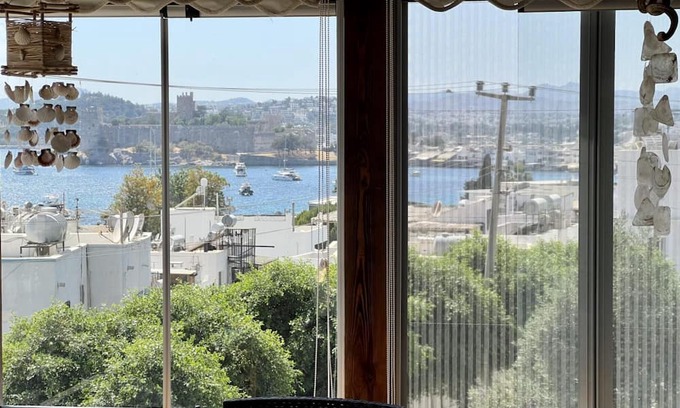 Bodrum City Center Wohnung | House Close to Beach with a Sea View in Bodrum