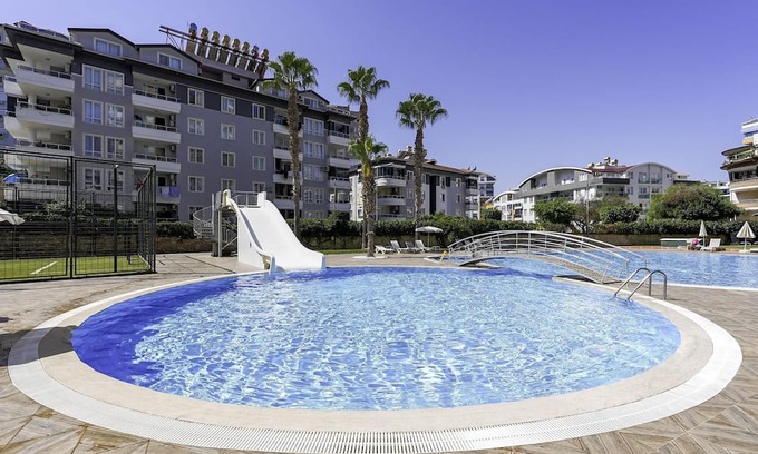Tosmur Belediyesi Wohnung | Roomy Flat With Pool in a Luxury Complex in Alanya