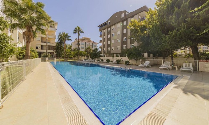 Konyaalti Wohnung | Flat w Pool Garden and Balcony 7 min to Beach