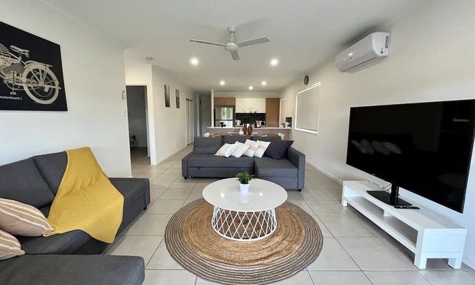 Burpengary Haus | Tranquil Haven Retreat