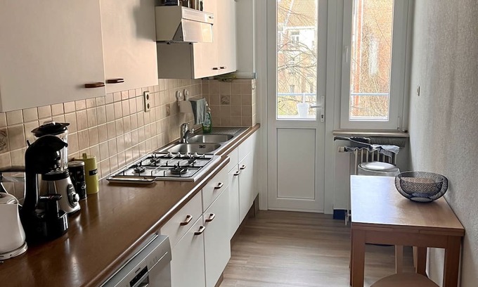 Ixelles Wohnung | Bel Appartement, Très Bien Situé, Avec Balcon. 2p