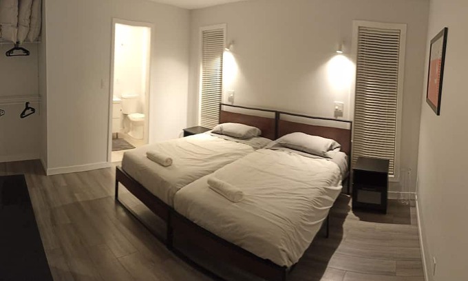 Winnipeg Haus | Tidy new townhouse, 3bdrm, 2 bthrm, balcony, attached garage. Close to Center