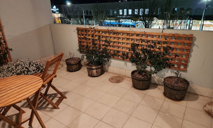Gungahlin Wohnung | 2 bedroom apartment available in central Gungahlin, ACT. Fully furnished.