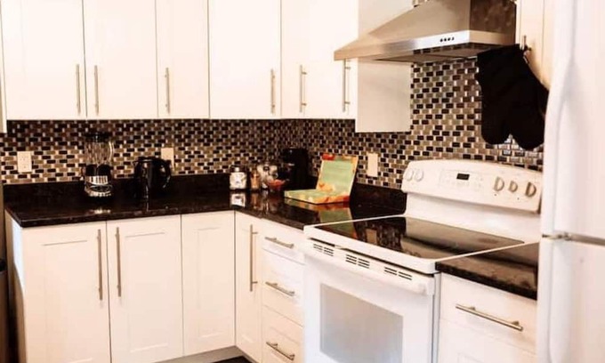 Fairlawn Haus | Winter Home in Fairlawn