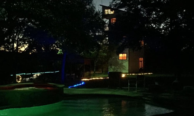 Mineral Wells Wohnung | Glamping in the Sky: Sleep in a Fire Lookout Tower. Best Views in North Texas.