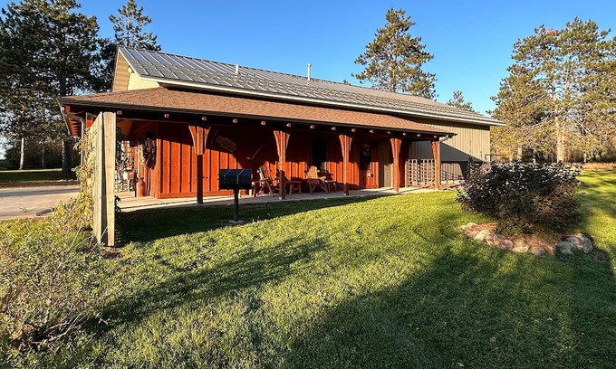 Ladysmith Haus | The BunkHouse, a Northwoods Escape