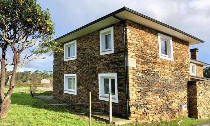 Loiba Haus | The Cliffs - CountrySeaSide Loiba