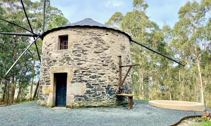 Porto do Barqueiro Haus | The Cliffs - The Painted Mill