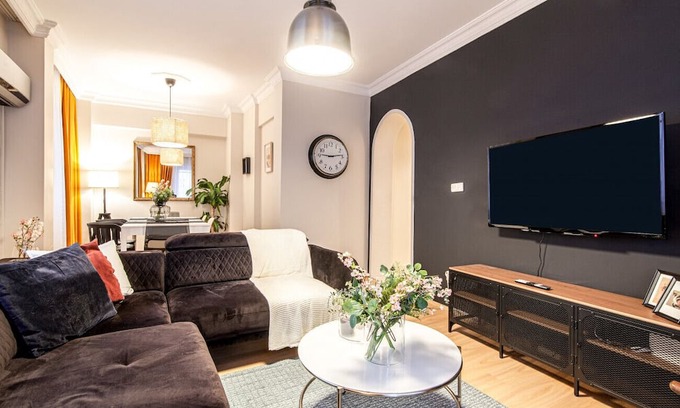 Osmanbey Wohnung | Central and Convenient Flat in Sisli