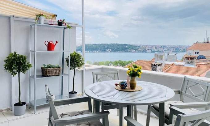 Besiktas Wohnung | Missafir Amazing Flat with Terrace in Besiktas