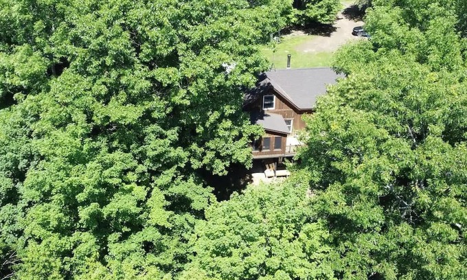 Gooderham Hütte | Spacious Cottage on the shores of Contau Lake