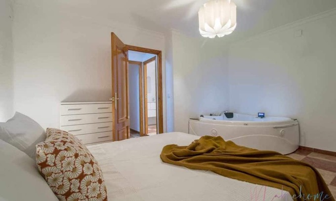 Huelva Wohnung | Suite con Jacuzzi en el Centro, ,vistas y Garaje