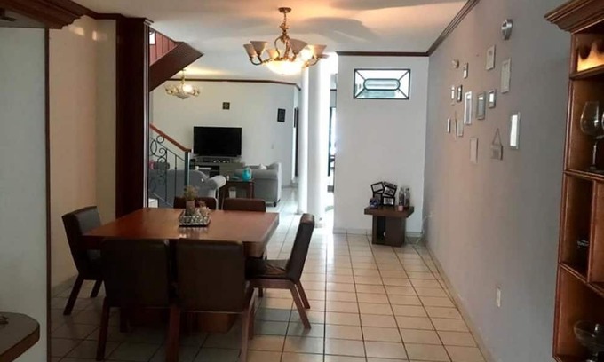 La Barca Haus | Hermosa Casa Para Hospedaje en el Centro de La Barca
