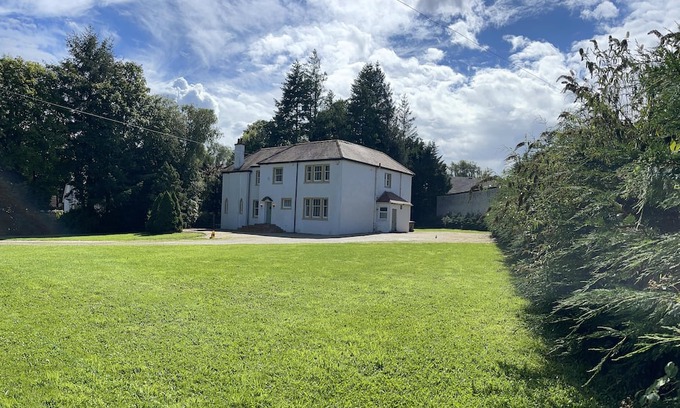 Newton Mearns Haus | large Country Mansion in Glasgow Newton Mearns