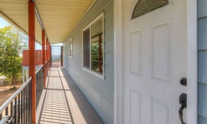 Oroville East Haus | Peaceful 2 Bedroom Home with a Breathtaking View