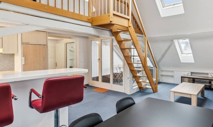 Dietikon District Wohnung | Charm and Comfort: Our Cozy Apt in Dietikon
