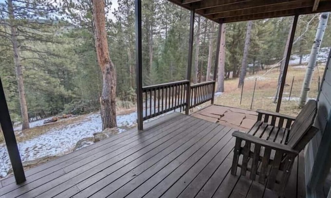 Evergreen Meadows Wohnung | Park setting In-law Apartment