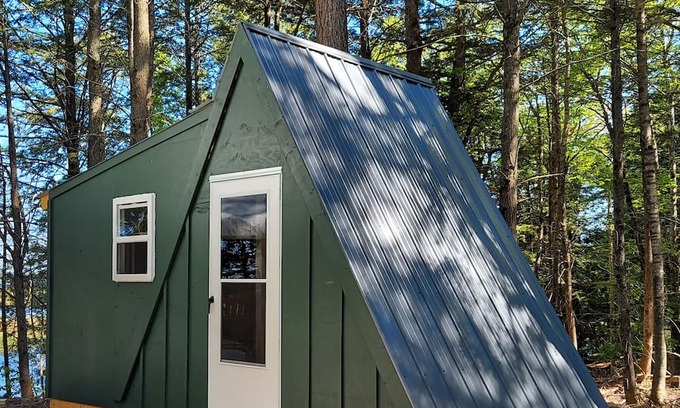 Mariaville Kabine | Glamping Downeast - Acadia 4 - Tiny House A frame secluded deep in the woods