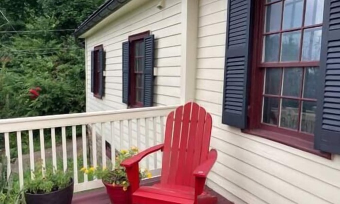 Waterford Haus | Old Post Office in Historic Town