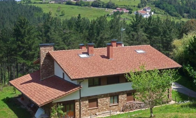 Ea Wohnung | Apartamento en Caserío en Pleno Bosque