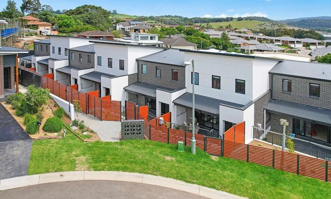 Blackbutt Haus | Shellharbour New 3 Bedroom Townhouse