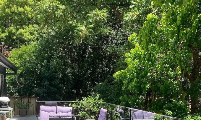 Point Clare Haus | Peaceful Surrounds Point Clare Pet friendly