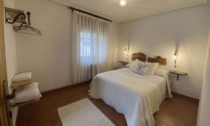 Boal Wohnung | Estudio Rural , Estancias Cortas y Largas , Coliving , Teletrabajo