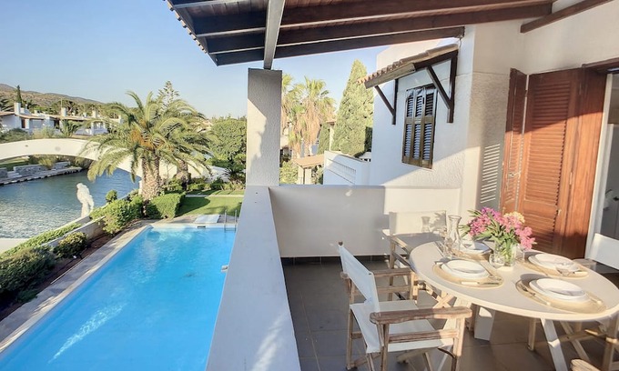 Plepi Wohnung | Beachside fully equipped flat with seaview