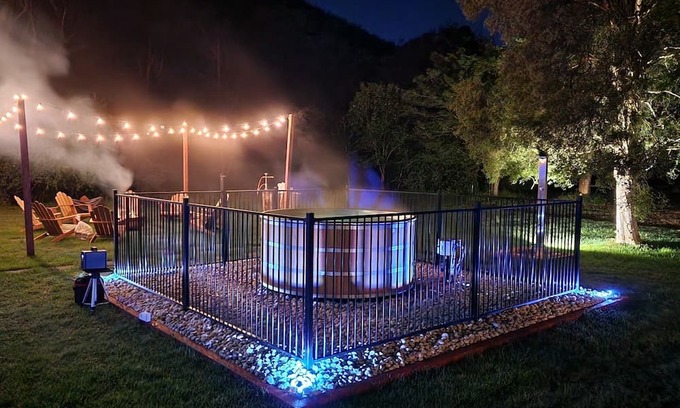 Bright Kabine | Welcome to The Banya Place – an experience like no other.