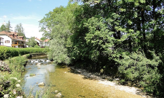 Foncine-le-Haut Wohnung | Gîte 295 montagnes du jura avec spa et sauna 3*