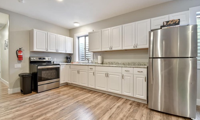 Heber Haus | MountainView Retreat, Family/Team Friendly, Hot Tub, Pets, Game Room, FirePit